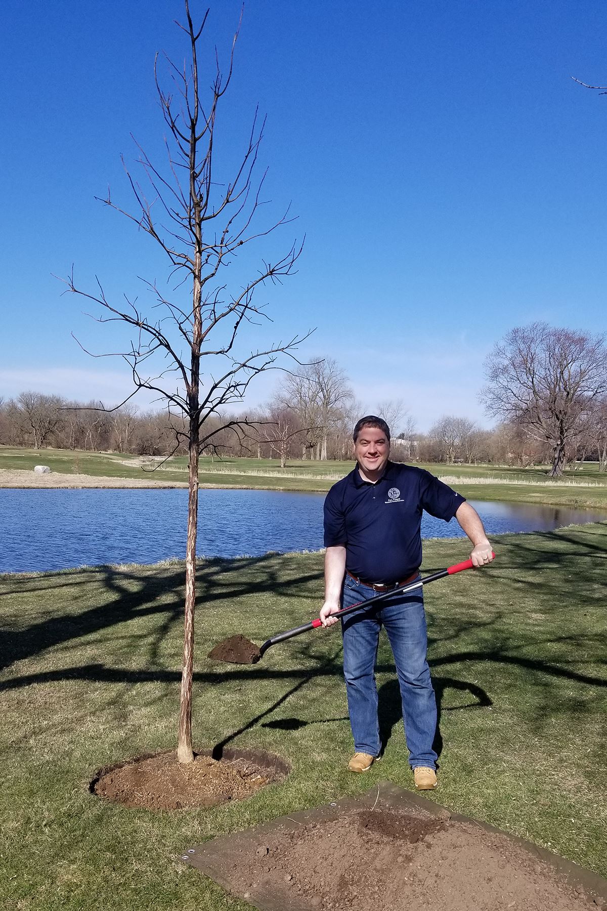 ArborDay2018PlantingPaulFarrow